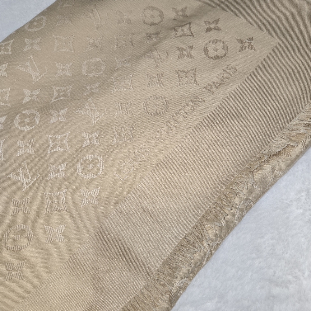 Louis Vuitton Monogram Shawl Silk and Wool EUC - Picture 7 of 8
